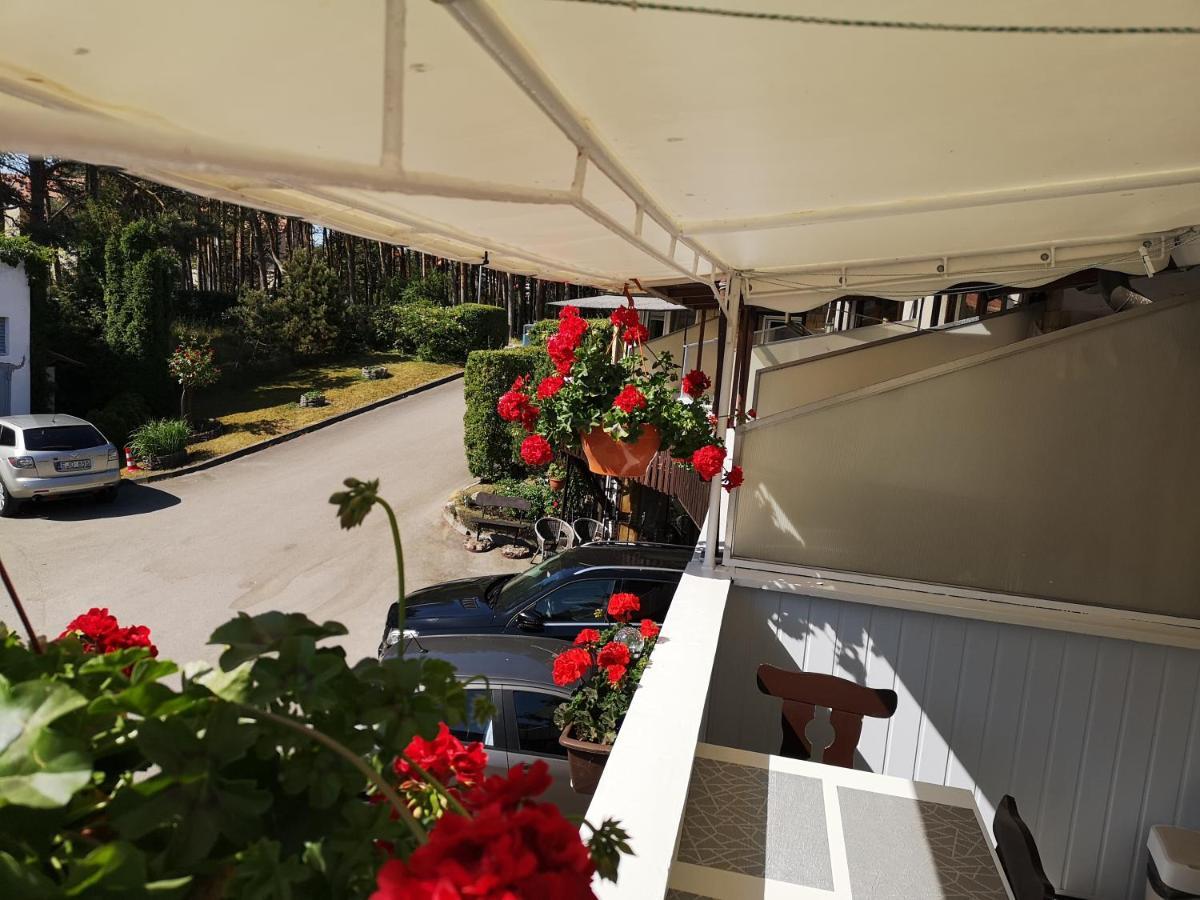 Mini Kotedzas Vakaris Apartment Нида Екстериор снимка